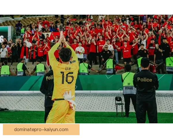 中超冬季转会：豪门球队积极出手，新星争夺战火重燃表现亮眼